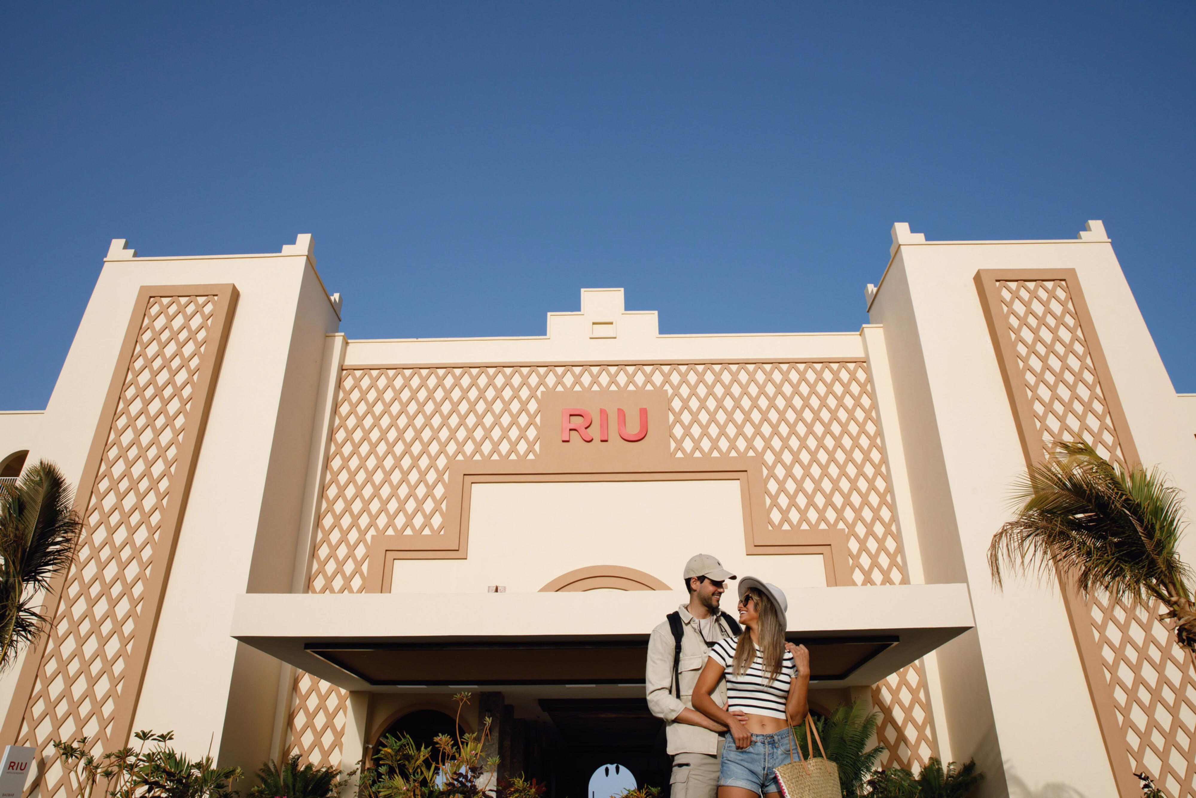 Hotel Riu Baobab Pointe-Sarene Bagian luar foto