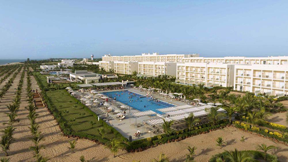 Hotel Riu Baobab Pointe-Sarene Bagian luar foto